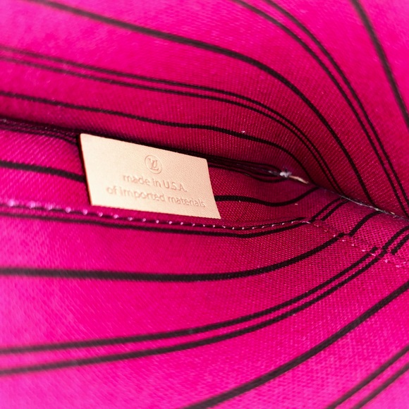 Louis Vuitton Clutch - Picture 7 of 7